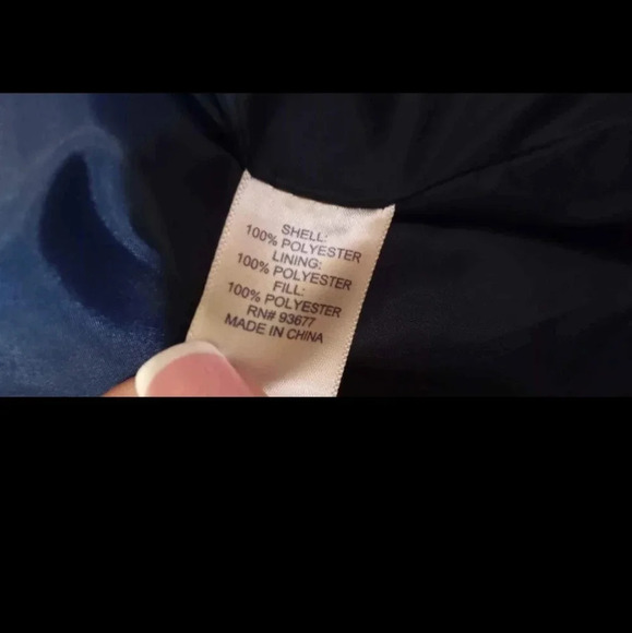 St. Johns Bay Large Reindeer Snowflake Puffer Outdoor Vest‎ - Picture 8 of 9